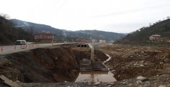 Güneysu'da Duble Yol Çalışması Devam Ediyor