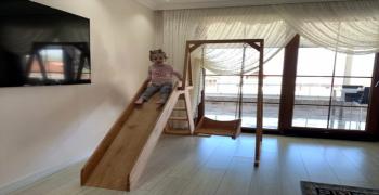 Yeşilköy Köyünde Dede Torununa Oyun Parkı Yaptı