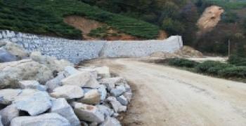 TEPEBAŞI VE DUMANKAYA KÖYLERİNDE YOL GENİŞLEME ÇALIŞMASI